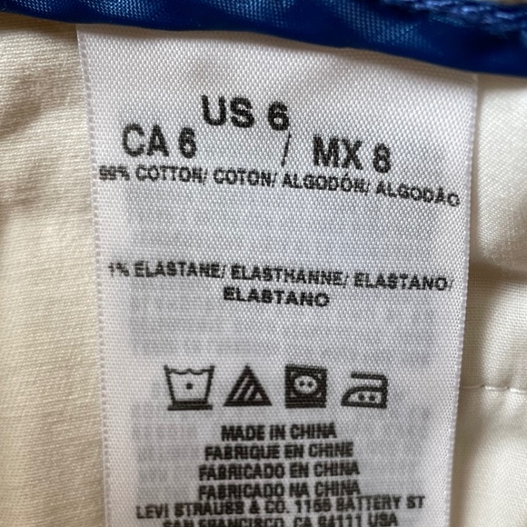 Dockers Light Khaki Shorts 6 - Picture 3 of 4